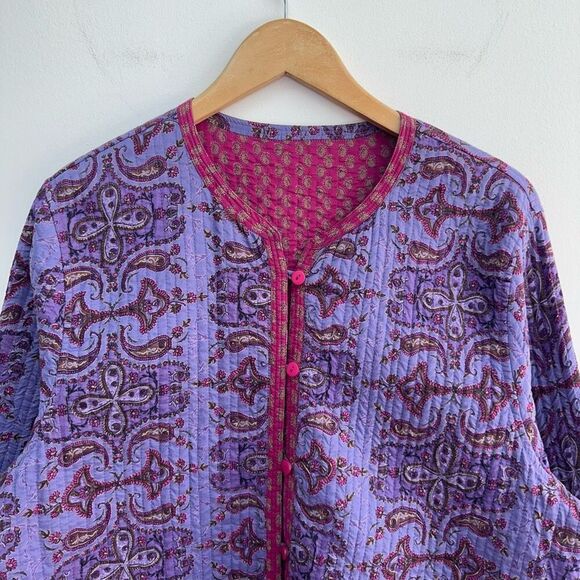 Provence D’Amour Women’s Reversible Purple and Violet Reversible Paisley Quilted - Picture 9 of 11